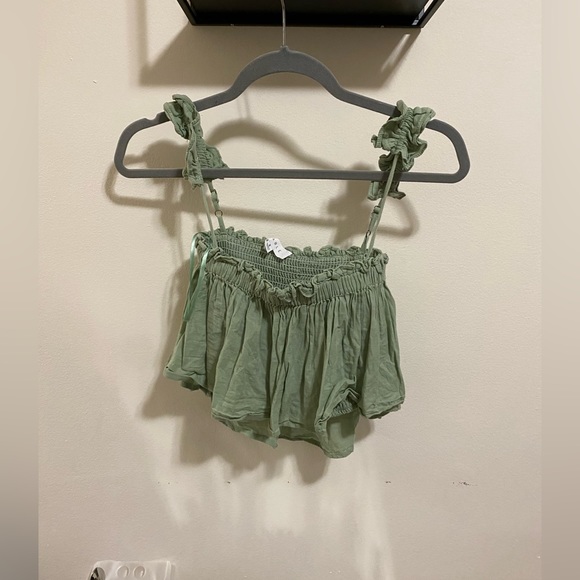 Flowy crop top - Picture 2 of 2